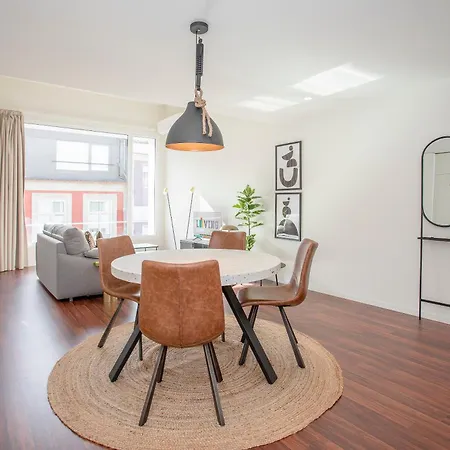 Liiiving In - Luxury Gallery Ii * Oporto