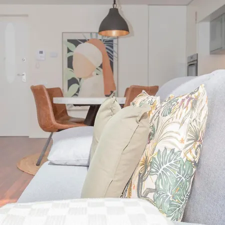 Liiiving In - Luxury Gallery Apartment