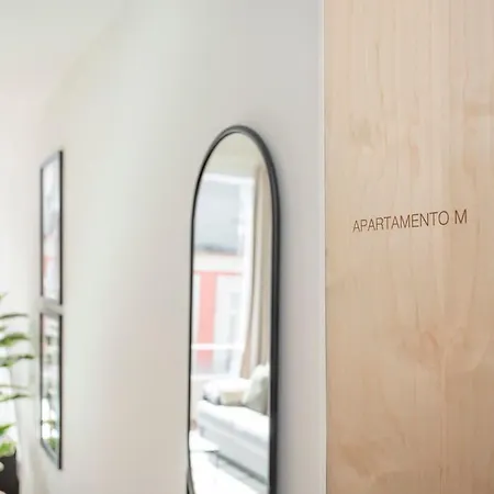Liiiving In - Luxury Gallery Apartment Porto