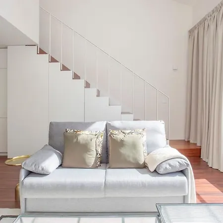 Liiiving In - Luxury Gallery Apartment Porto