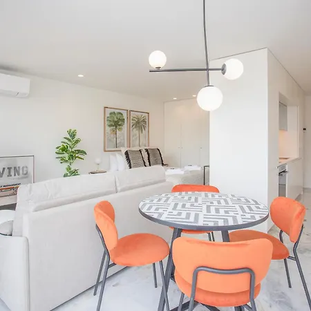 Liiiving In - Luxury Gallery Apartment Porto