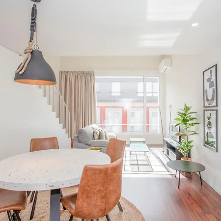 Liiiving In - Luxury Gallery Ii * Porto